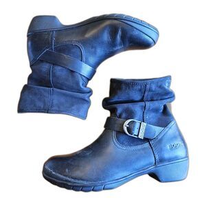 Bogs Black Ankle Boots